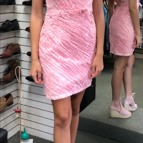 Mac Duggal one of a kind dress - Picture 5 of 5